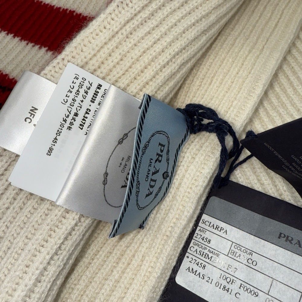 NWT NWT PRADA Cashmere Logo Scarf  PRADA Cashmere Logo Scarf - Picture 5 of 7